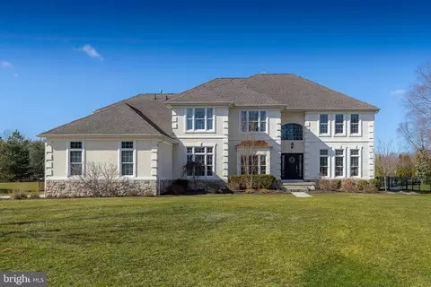 307 Belmont Ct, Mullica Hill, NJ 08062