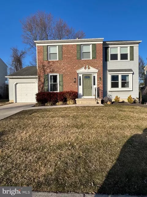 52 Crescent Hollow Dr, Sewell, NJ 08080