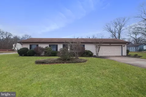 253 Karen Dr, Williamstown, NJ 08094