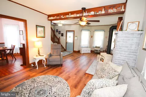 Living - 45 Evergreen Ave, Pitman, NJ 08071 photo 6 of 11