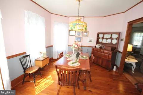 Dining - 45 Evergreen Ave, Pitman, NJ 08071 photo 2 of 4