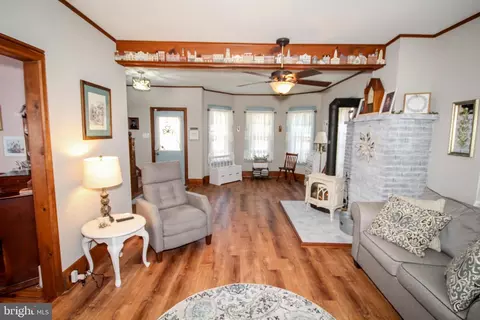 Living - 45 Evergreen Ave, Pitman, NJ 08071 photo 7 of 11