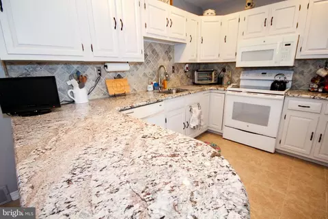 Kitchen - 45 Evergreen Ave, Pitman, NJ 08071 photo 4 of 9