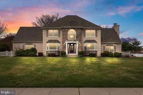 64 Plum Tree Dr, Sewell, NJ 08080