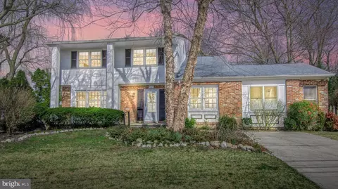 424 2nd St, Woodbury Heights, NJ 08097