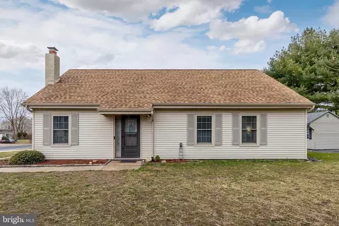 64 Hancock St, Swedesboro, NJ 08085