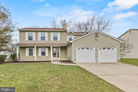 16 Uranus Rd, Sewell, NJ 08080
