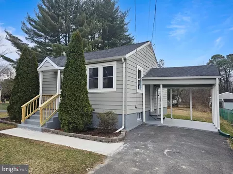 332 Florence Blvd, Williamstown, NJ 08094