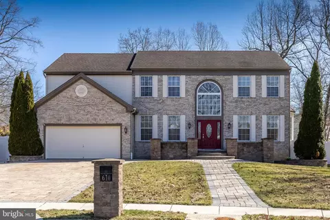 610 Leigh Ct, Williamstown, NJ 08094