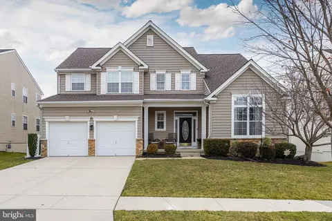 127 Maple Hill Dr, Woolwich Township, NJ 08085