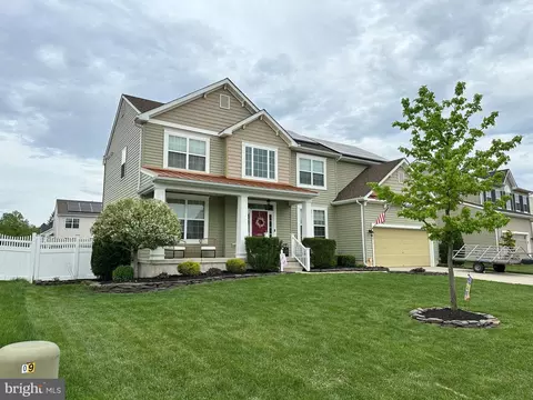 Exterior - 284 Rushfoil Dr, Williamstown, NJ 08094 photo 2 of 7