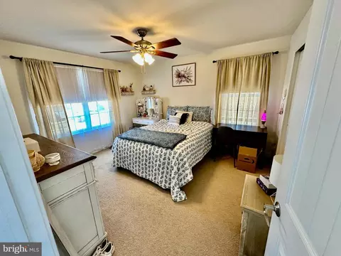Bedroom - 284 Rushfoil Dr, Williamstown, NJ 08094 photo 1 of 5