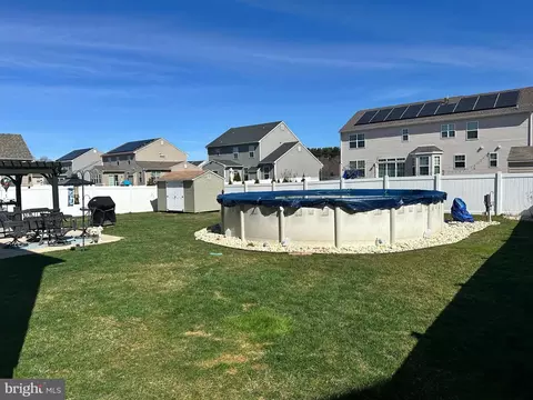 Exterior - 284 Rushfoil Dr, Williamstown, NJ 08094 photo 7 of 7
