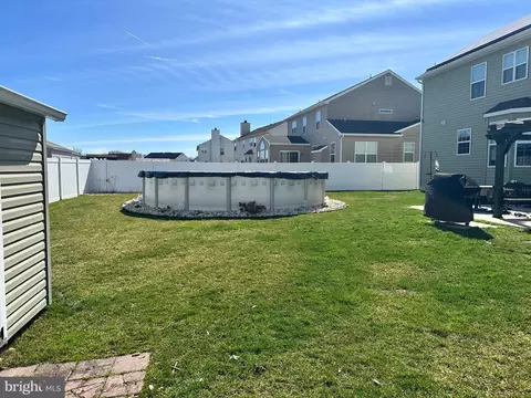Exterior - 284 Rushfoil Dr, Williamstown, NJ 08094 photo 6 of 7