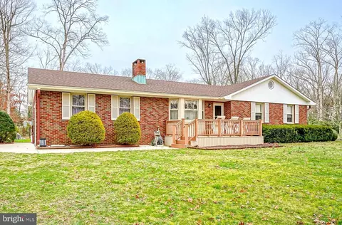 19 Sandy Dr, Newfield, NJ 08344