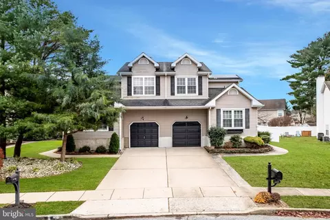 226 Foxboro Dr, Glassboro, NJ 08028