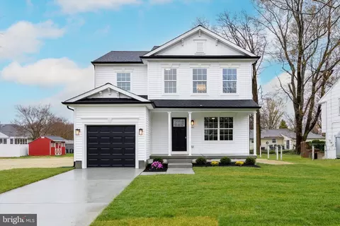 281 Essex Ave, West Deptford, NJ 08086