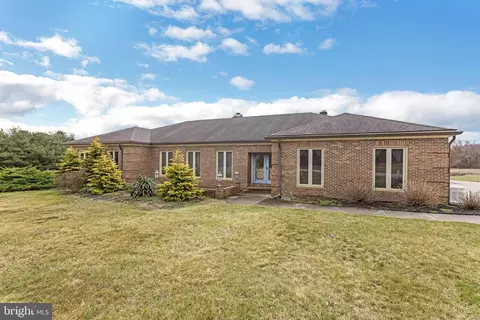 555 Breakneck Rd, Mullica Hill, NJ 08062