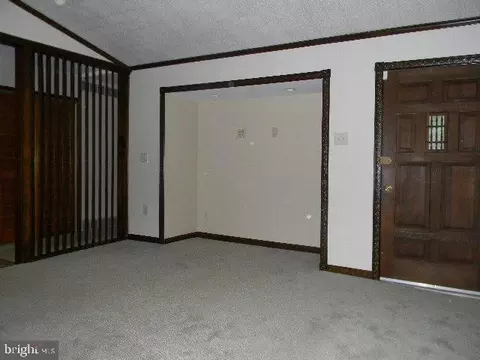 Living - 50 Mantua Rd, Mount Royal, NJ 08061 photo 1 of 5