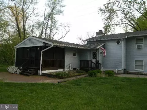 Exterior - 50 Mantua Rd, Mount Royal, NJ 08061 photo 7 of 8