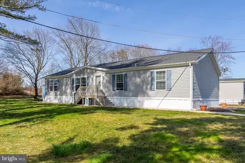 875 Clover Dr, Mullica Hill, NJ 08062