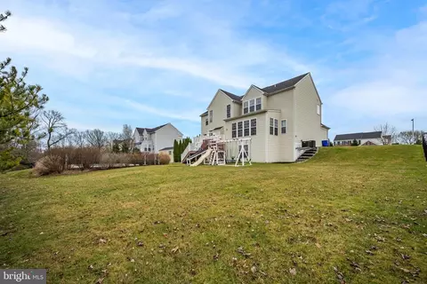 Exterior - 222 Sullivan Dr, Mickleton, NJ 08056 photo 4 of 7