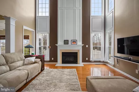 Living - 222 Sullivan Dr, Mickleton, NJ 08056 photo 2 of 10