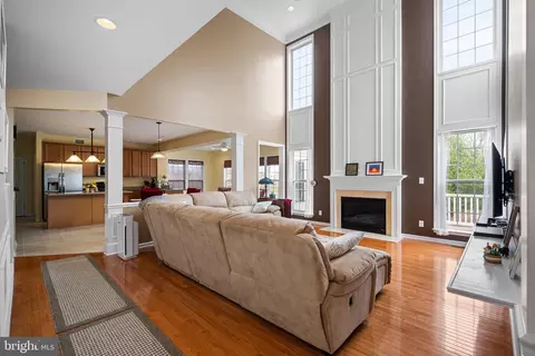 Living - 222 Sullivan Dr, Mickleton, NJ 08056 photo 4 of 10