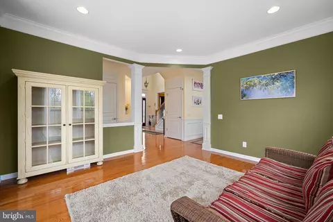 Living - 222 Sullivan Dr, Mickleton, NJ 08056 photo 7 of 10