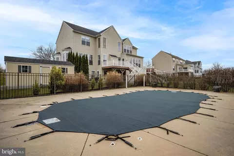 Exterior - 222 Sullivan Dr, Mickleton, NJ 08056 photo 6 of 7