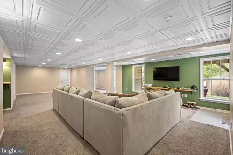 Living - 222 Sullivan Dr, Mickleton, NJ 08056 photo 8 of 10