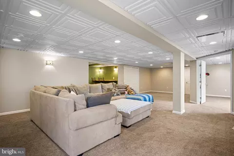 Living - 222 Sullivan Dr, Mickleton, NJ 08056 photo 10 of 10