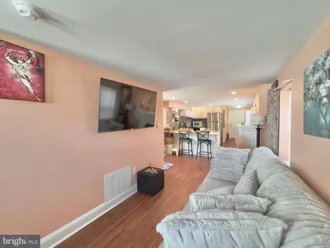 Living - 102 7th Ave, Pitman, NJ 08071 photo 3 of 4