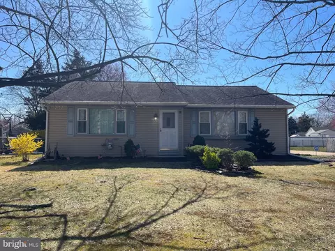 955 Fern Rd, Williamstown, NJ 08094