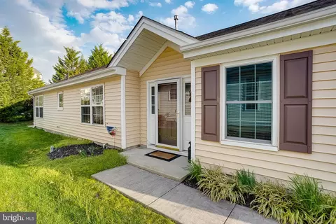 13 Wintergreen Way, Sewell, NJ 08080