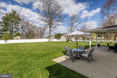 Exterior - 425 Birch Dr, Mickleton, NJ 08056 photo 7 of 10