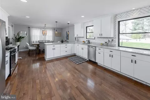 Kitchen - 425 Birch Dr, Mickleton, NJ 08056 photo 3 of 4
