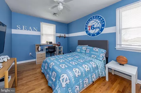 Bedroom - 425 Birch Dr, Mickleton, NJ 08056 photo 3 of 3