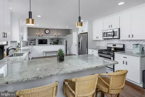 Kitchen - 425 Birch Dr, Mickleton, NJ 08056 photo 2 of 4