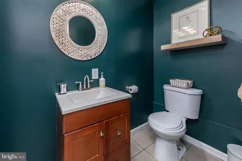 Bath - 425 Birch Dr, Mickleton, NJ 08056 photo 1 of 2