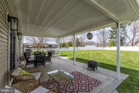 Exterior - 425 Birch Dr, Mickleton, NJ 08056 photo 6 of 10