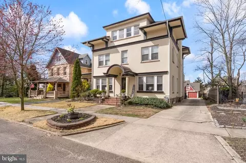 8 N Clinton Ave, Wenonah, NJ 08090