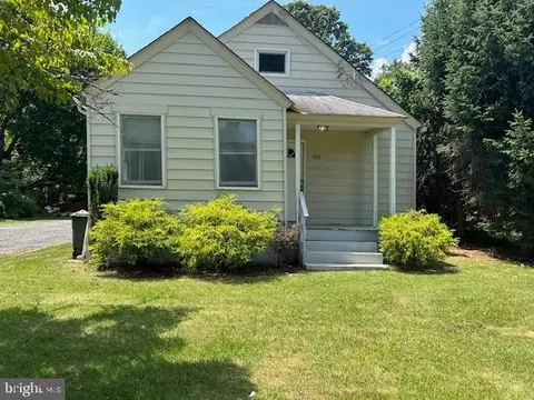 301 S Tuckahoe Rd, Williamstown, NJ 08094