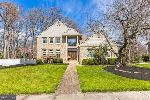 33 Ravenswood Way, Sewell, NJ 08080