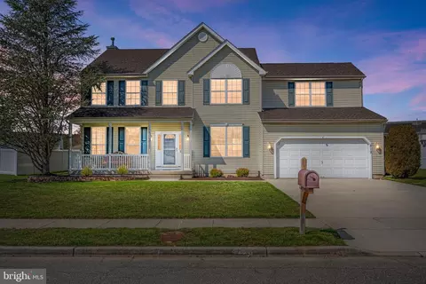812 Gypsy Ln, Williamstown, NJ 08094