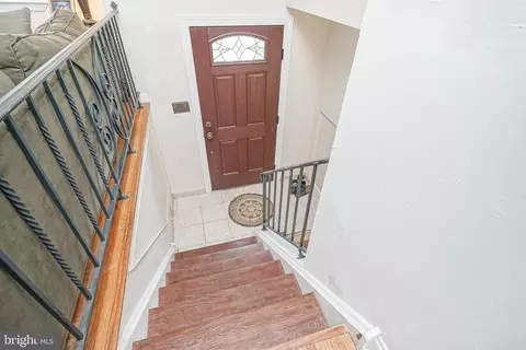 Entry Way - 507 Birch Ave, Pitman, NJ 08071 photo 2 of 2