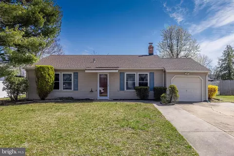 24 Arcturus Dr, Sewell, NJ 08080