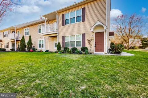 102 Devonshire Ct, Sewell, NJ 08080