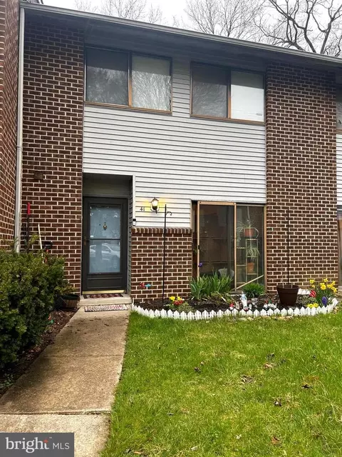 41 Roseberry Ct, Woodbury, NJ 08096