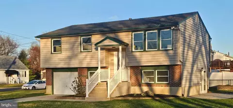 220 Laureba Ave, Thorofare, NJ 08086